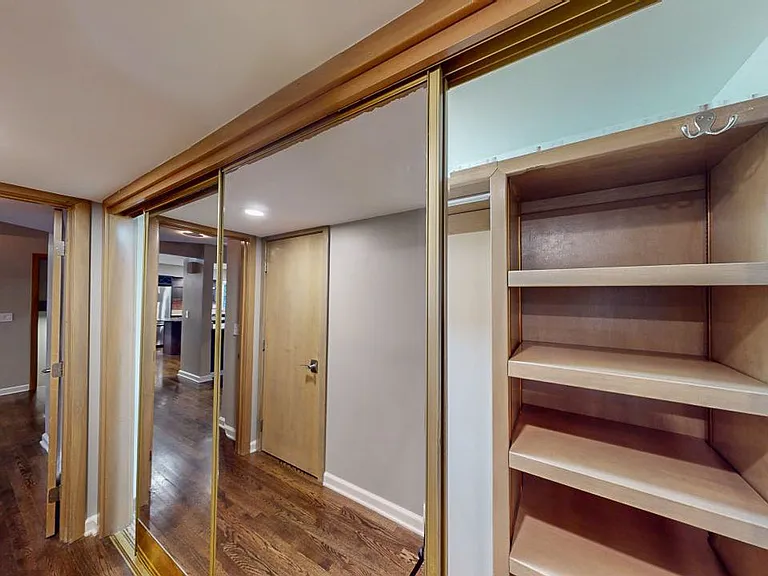 5790 Rushwood Dr — Photo 22