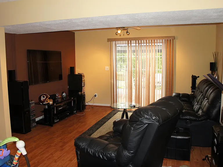 10711 Heatherwood Dr — Photo 6