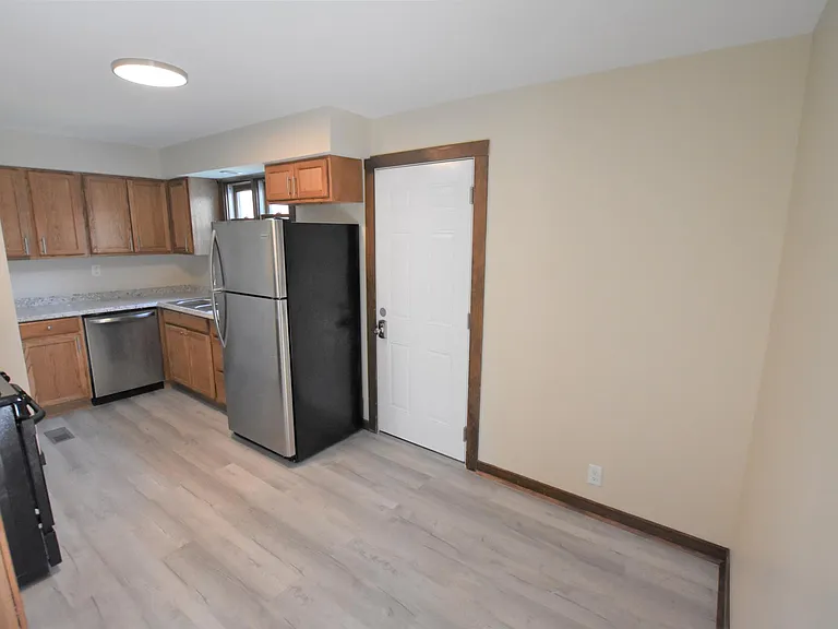 451 Marion Ave #1 — Photo 15