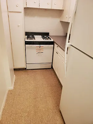 Rented by Tapiro Realty | media 28