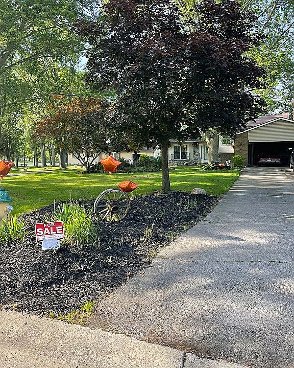 Driveway 2 car garage 