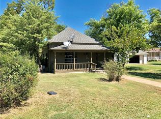 406 W Oak St, Gunter, TX 75058