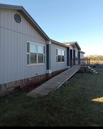 2nd image of 1024 Wellington Ln #X