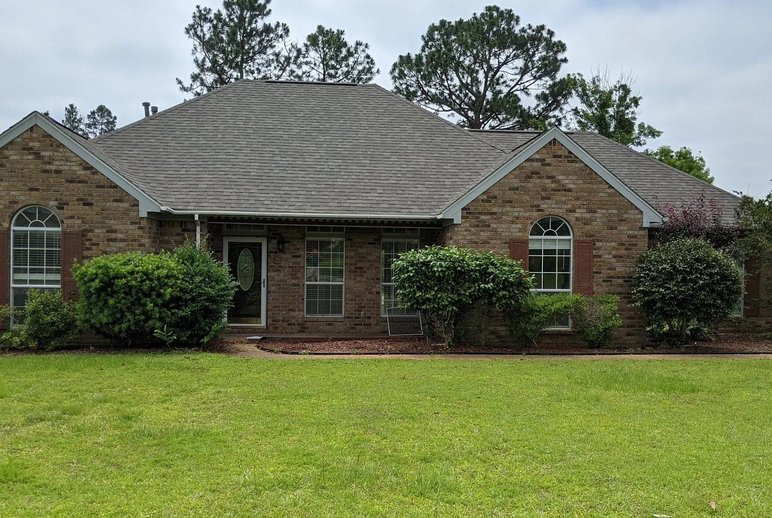 9055 Lakeview Dr — Photo 1