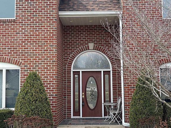 2nd image of 1714 Oak Rdg