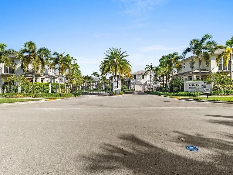 6989 Pines Cir #GG-39 — Photo 19