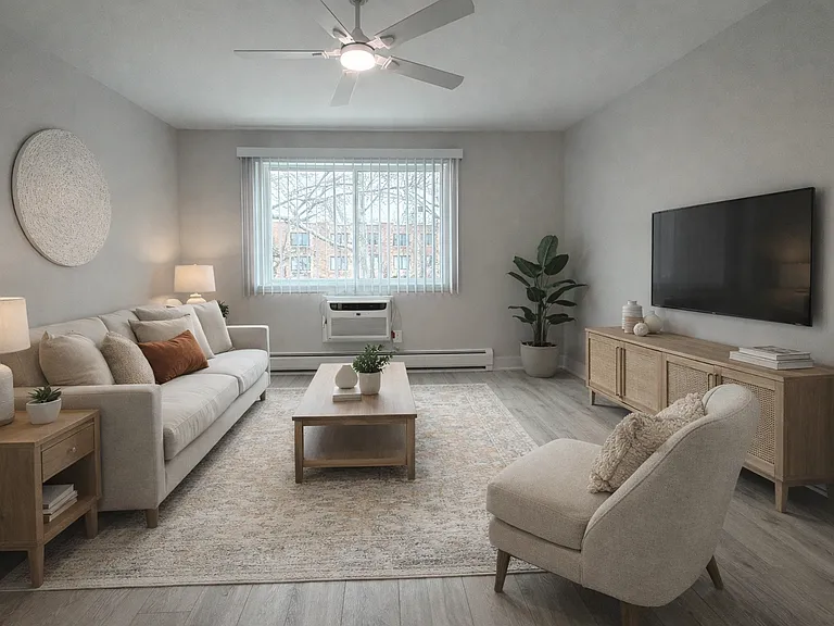 8526 W Catherine Ave #123 — Photo 4