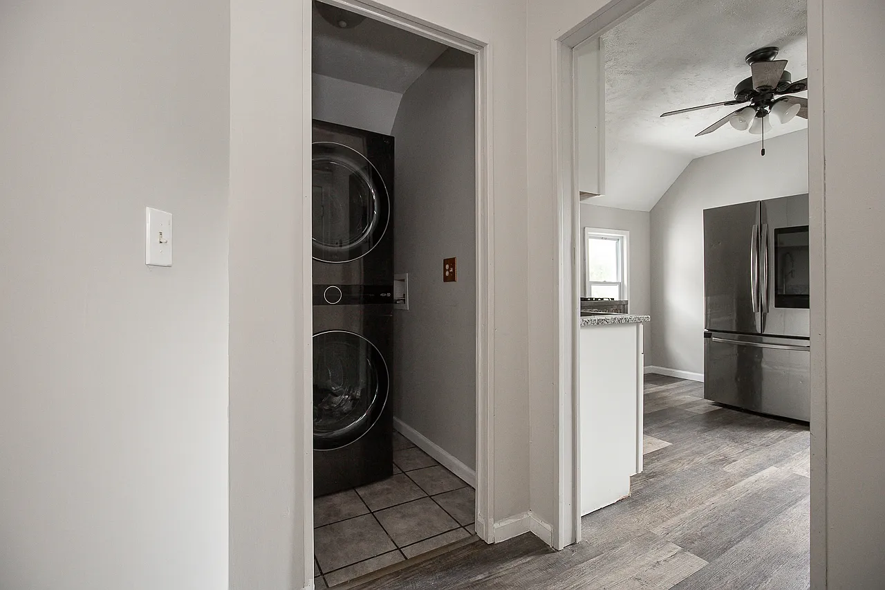 3 bed, $1,150 — Photo 4