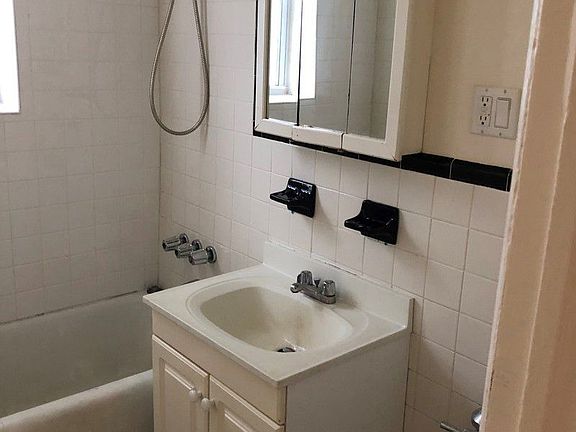 2nd image of 5104 Skillman Ave APT C3
