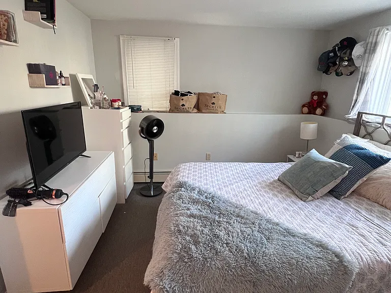 32 Woodward St #2 — Photo 16