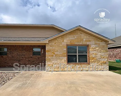 829 Laila Ln Photo 1
