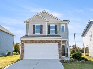 165 Courtside Dr, Dunn, NC 28334