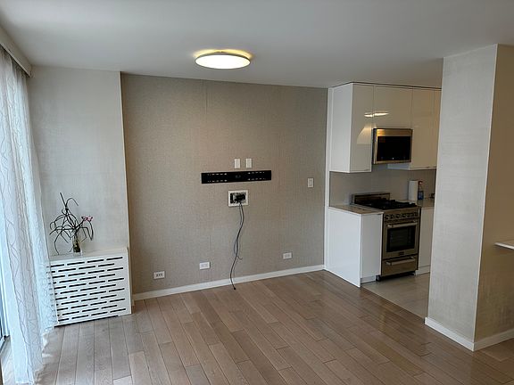 4th image of 601 Surf Ave APT 6N