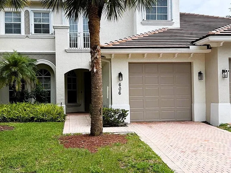 6379 Bella Cir W #606 — Photo 1