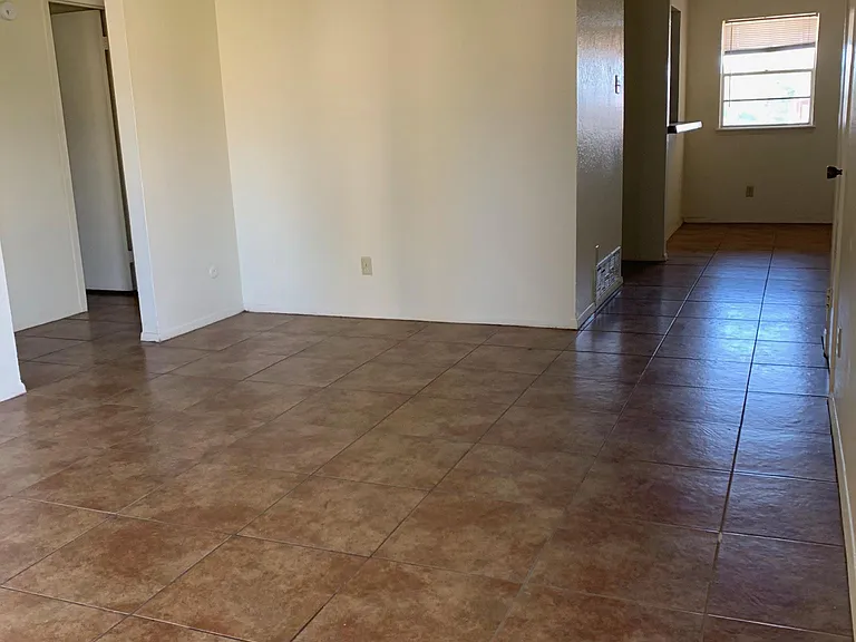 Alto Mesa Apartments — Photo 7
