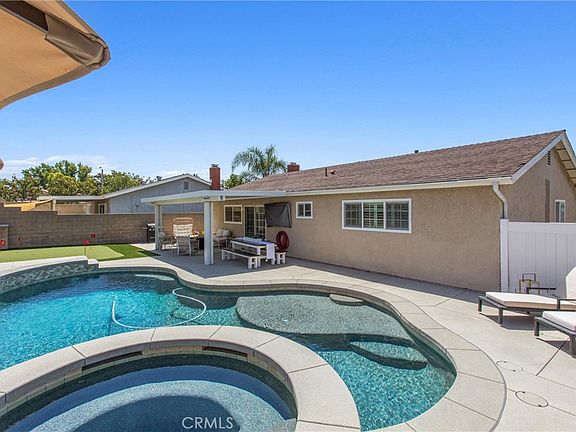 3rd image of 10478 Candlewood St