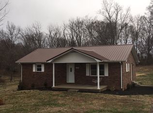 228 Sugar Tree Ln, Scottsville, KY 42164