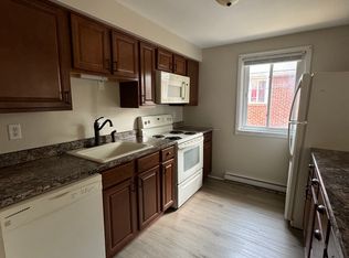 61 Park Club Ln UNIT C, Amherst, NY 14221
