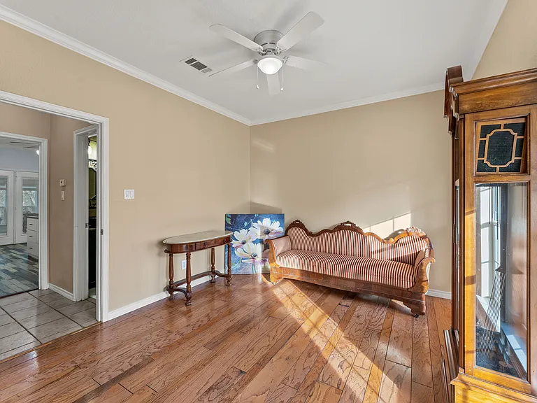 1060L Great Oaks — Photo 16