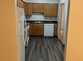 3 April Ln #33D, Lexington, MA 02421