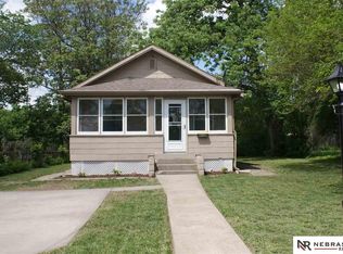 3118 S 15th St, Omaha, NE 68108