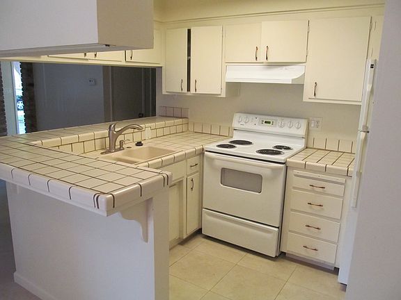 3rd image of 5544 Keoncrest Cir APT 1