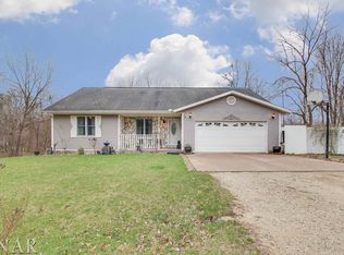7 Greenwood Dr, Mackinaw, IL