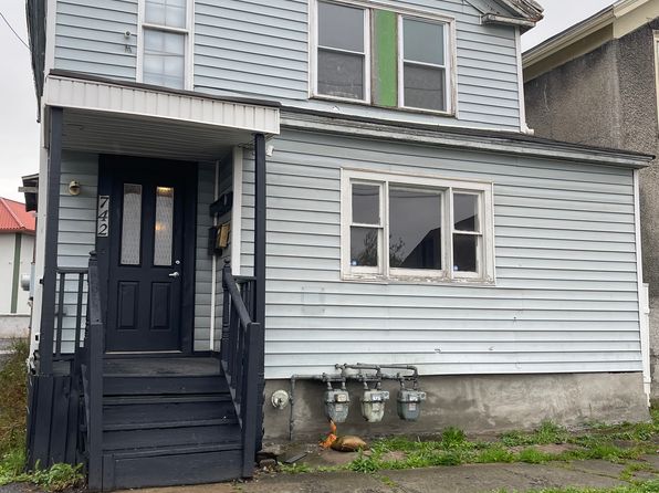 742 Jay St #1