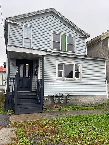 742 Jay St Photo 1