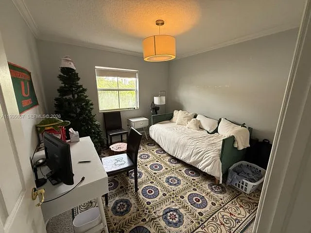 101 Sidonia Ave — Photo 3