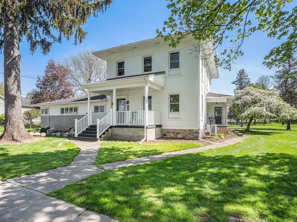 438 Mill St, Saranac, MI 48881