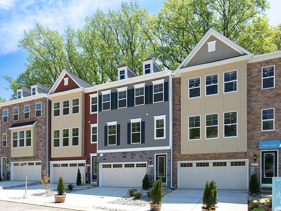 Luxurious Townhomes