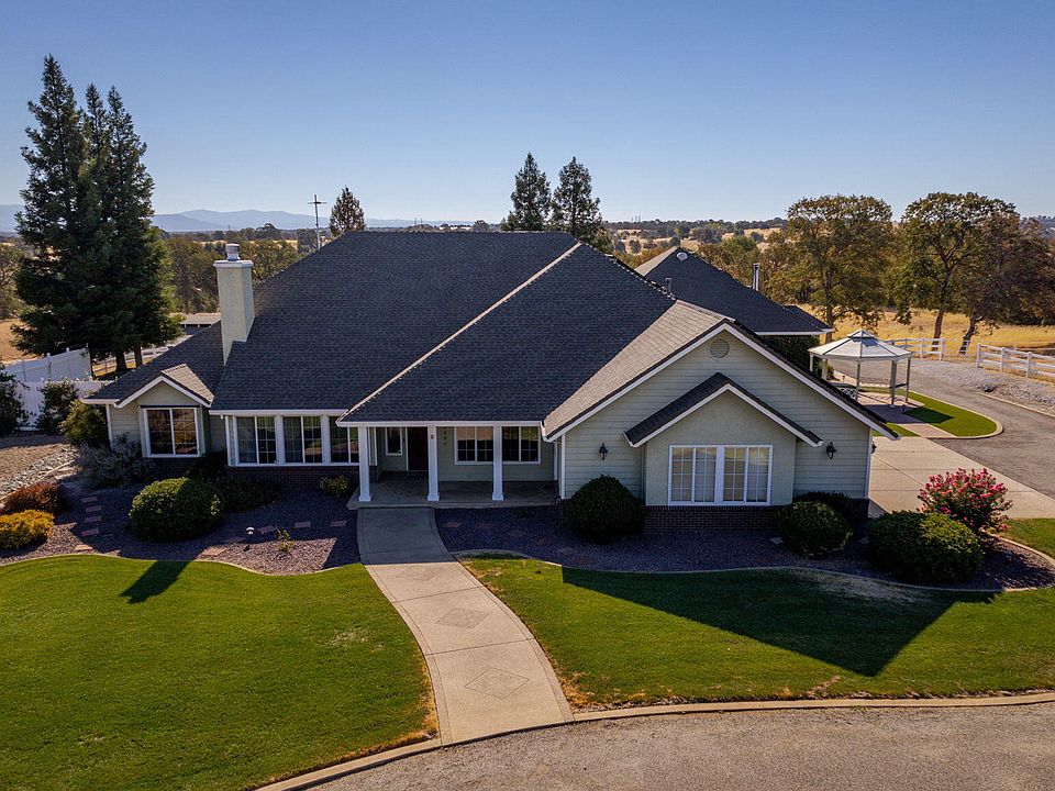 1st image of 18980 Country View Dr