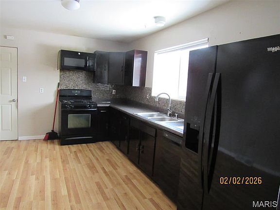 3rd image of 245 Alma Dr