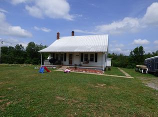 81 Arlington Ln, Fries, VA 24330