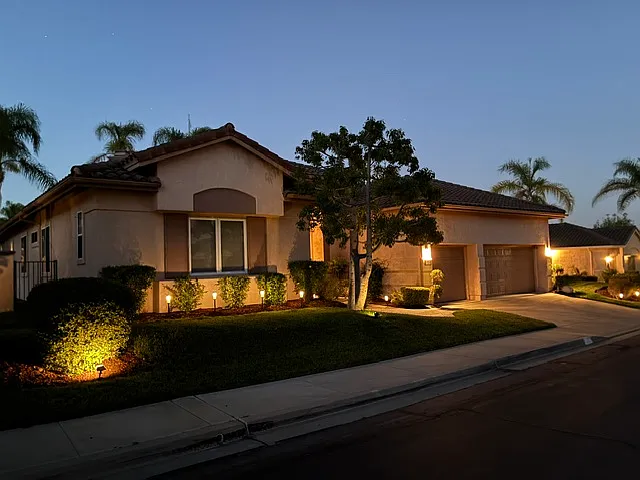 4 bed, 2813 sqft, $6,950 — Photo 1