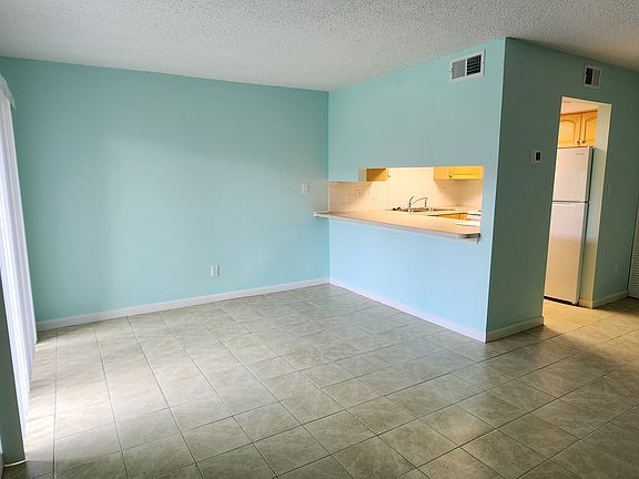 3rd image of 308 Miracle Strip Pkwy SW Unit 31A