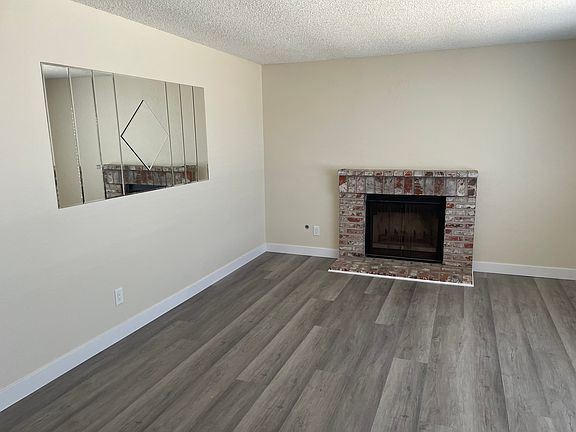 3rd image of 9962 Kaufman Way