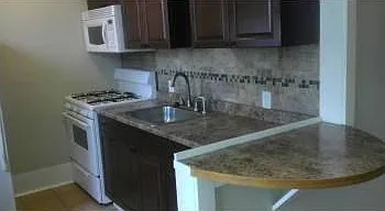 325 Rutgers Street — Photo 3