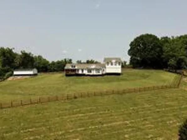 839 Ponderosa Rd, Nickelsville, VA 24271