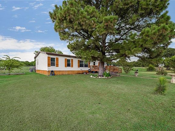 3rd image of 6141 Catherine Ln