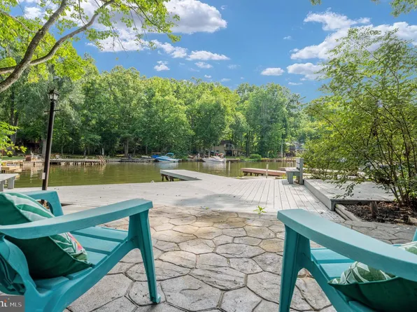 103 Hillside Dr, Locust Grove, VA 22508