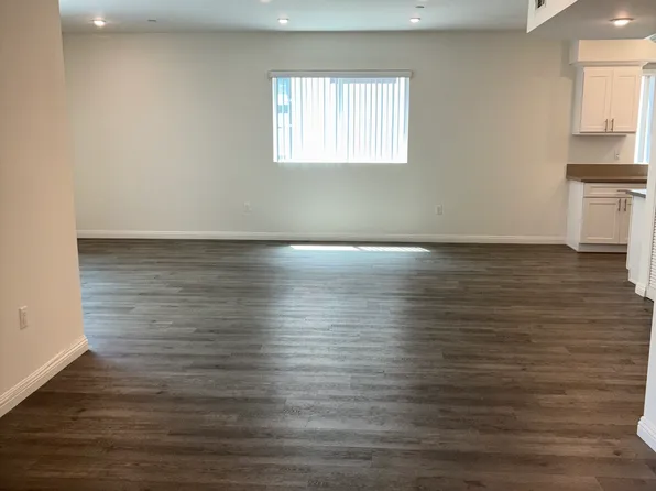 14143 Burbank Blvd APT 202, Van Nuys, CA 91401