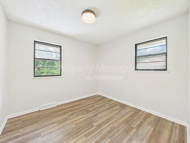 8622 E 108th Ter — Photo 12