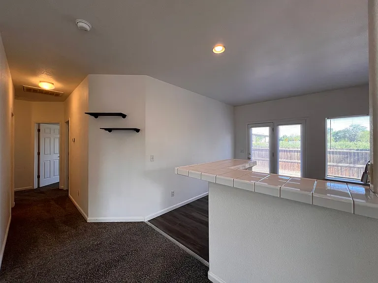 1258 Eider Cir — Photo 5