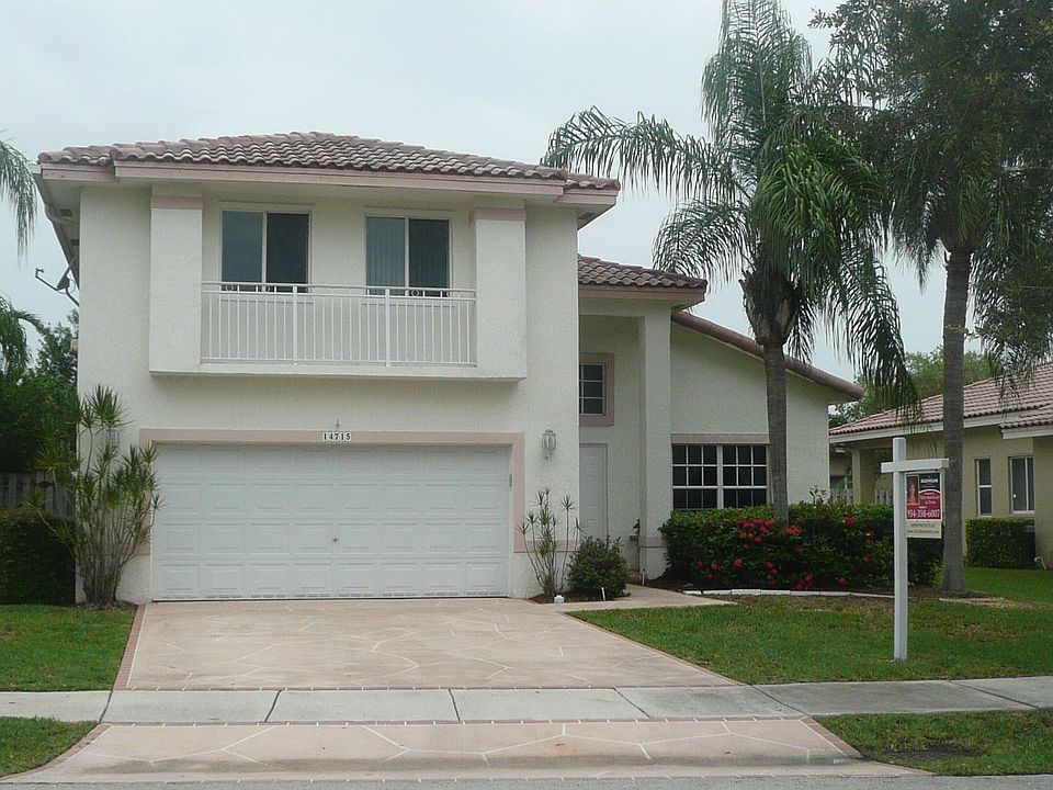1st image of 14715 Via Tivoli Ct