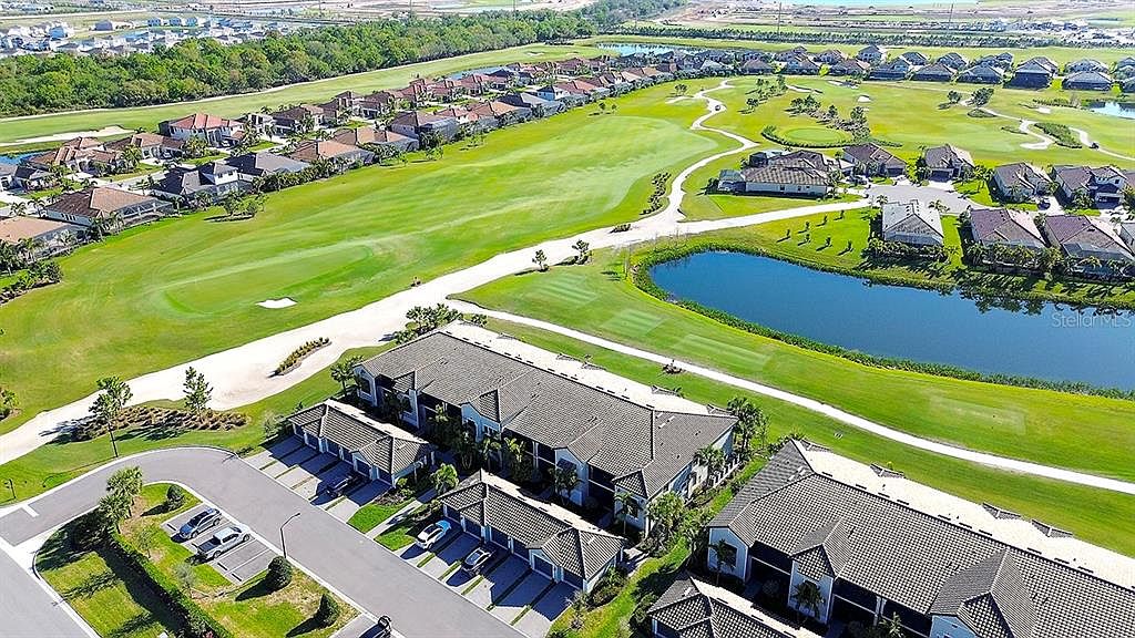 5685 Palmer Cir UNIT 202