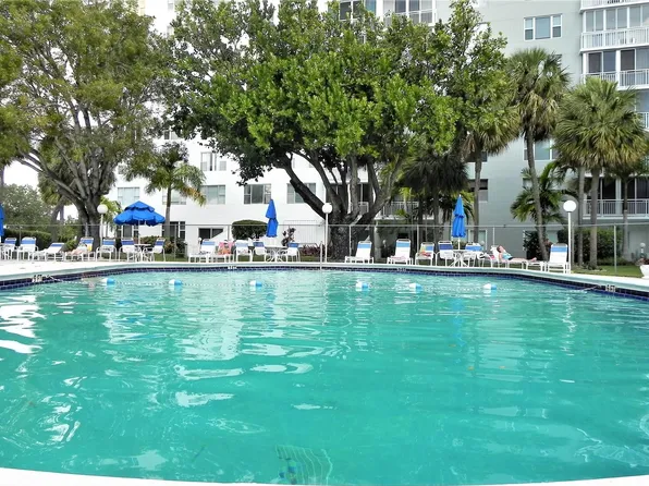 3800 Hillcrest Drive #303, Hollywood, FL 33021