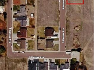 15 S Kansas Ave, Guernsey, WY 82214