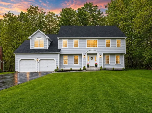16 Shipley Cir, Westford, MA 01886